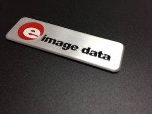 E image data 3d embossed aluminium embleem